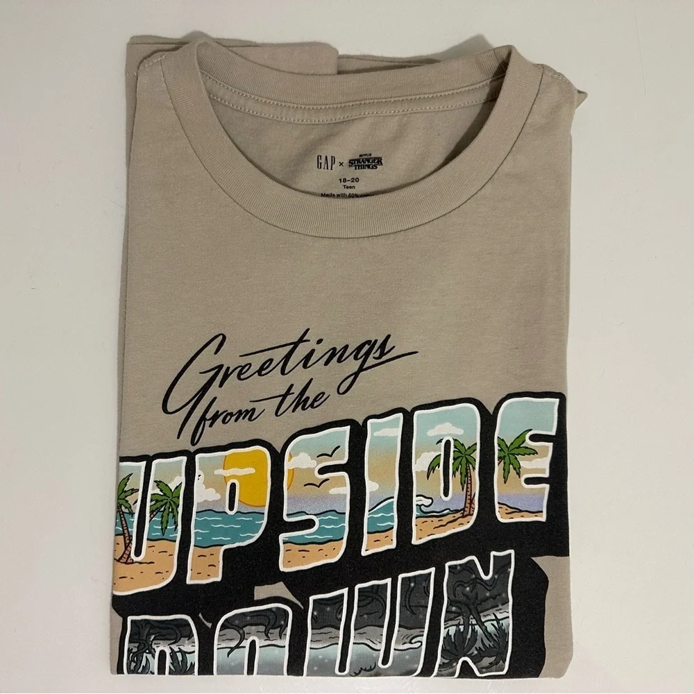 GAP x Stranger Things Unisex Teen Graphic T-Shirt, Teen Size 18-20 in beige